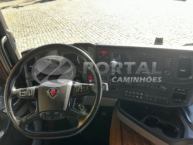 2B91 – SCANIA/R460 6X2