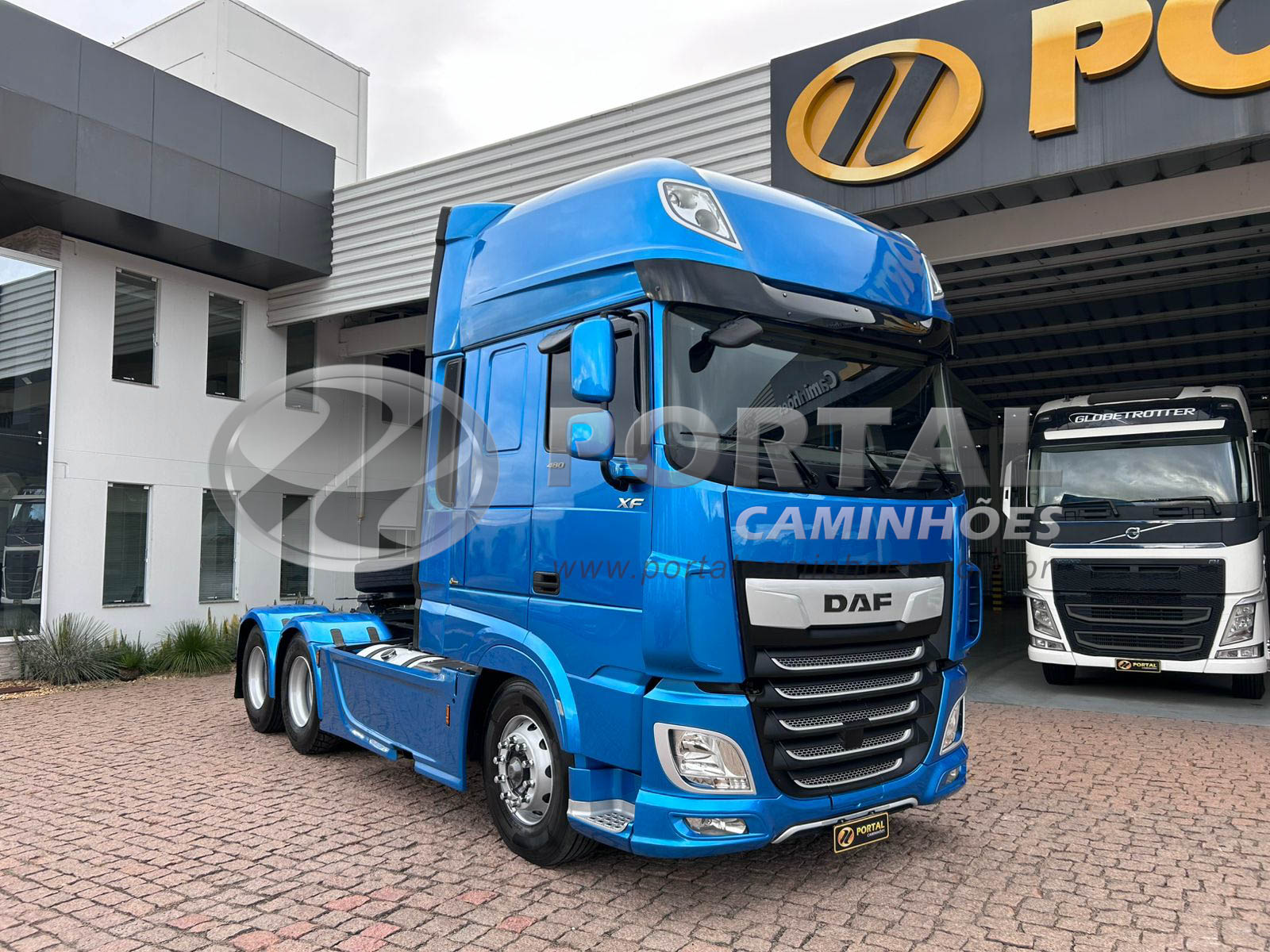 7I89 – DAF XF FTS 480 6X2